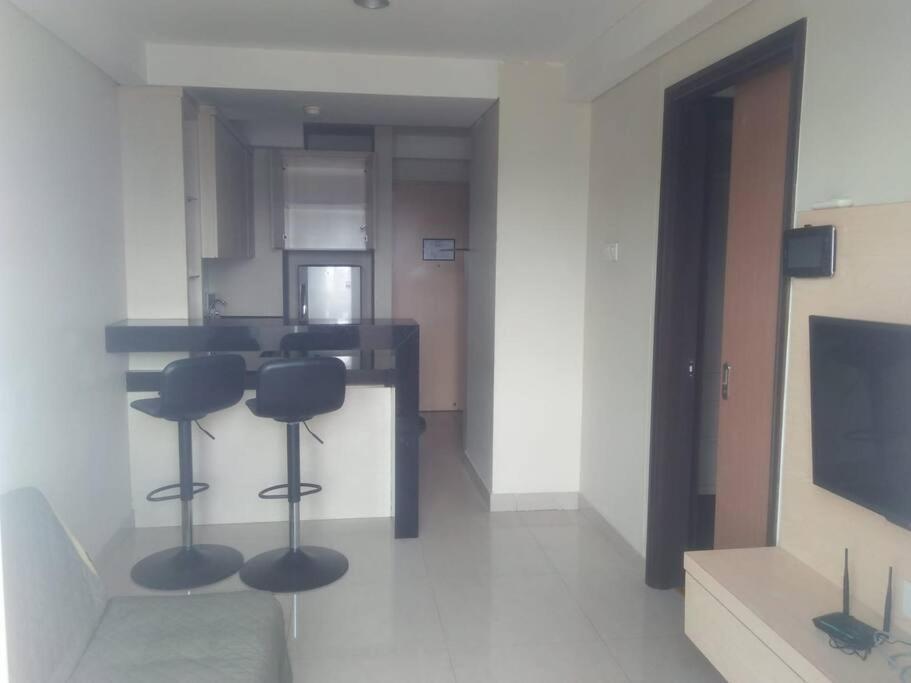 Mg Suite 1Bedroom Apartment By Just Inn Management Semarang Exterior foto